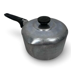 Vintage Cast Aluminum Saucepan with Lid 2 Quart Double Pour Spout MCM Cookware
